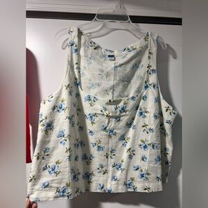Old Navy White Floral Women's Top
